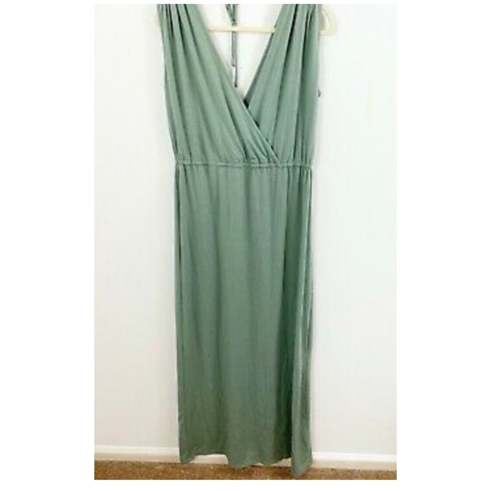Sabine sleeveless Surplice Maxi Dress